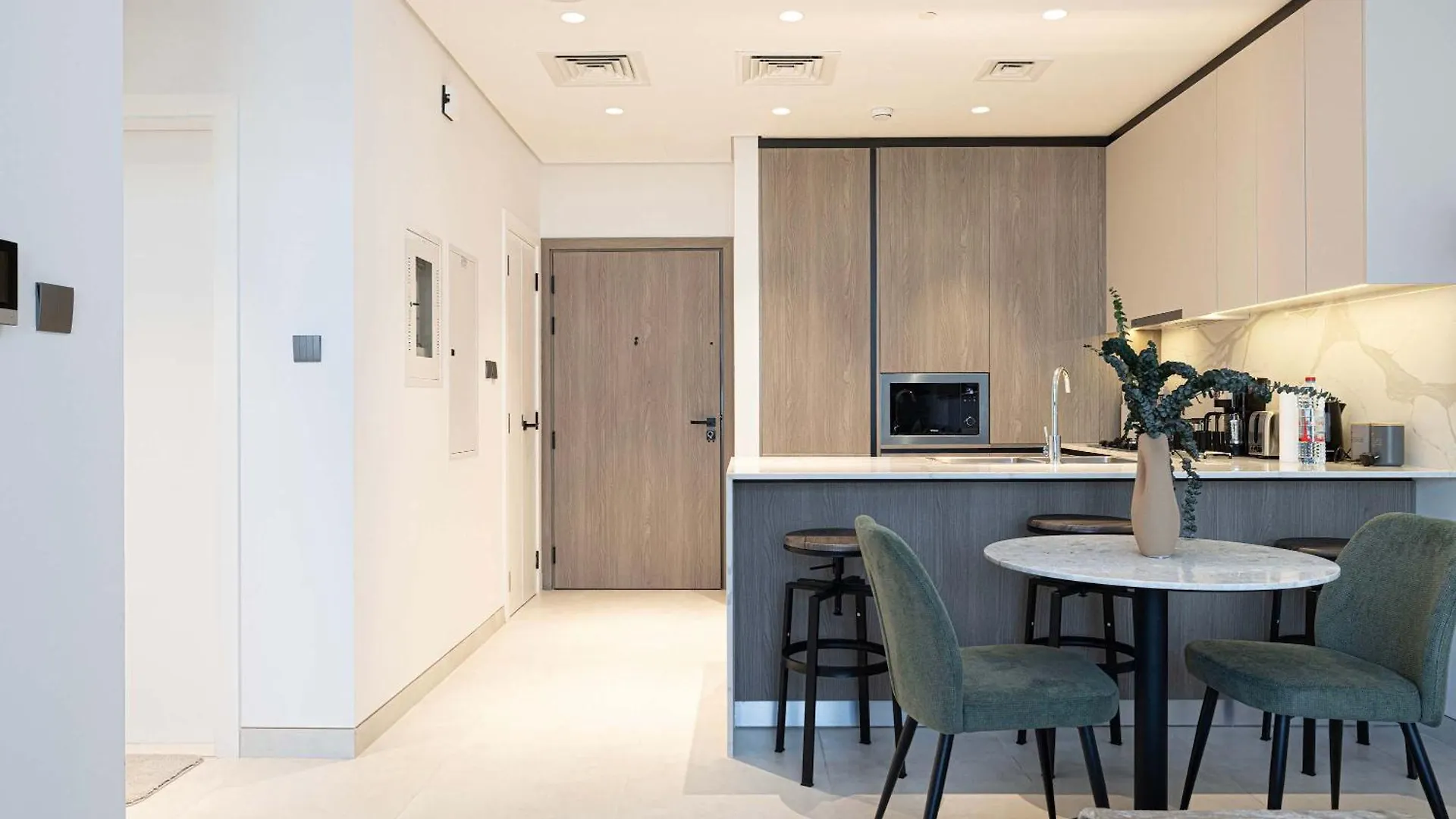 Legacy By Sunrise - Top Amenities And Paddle Court Dubai Apartment