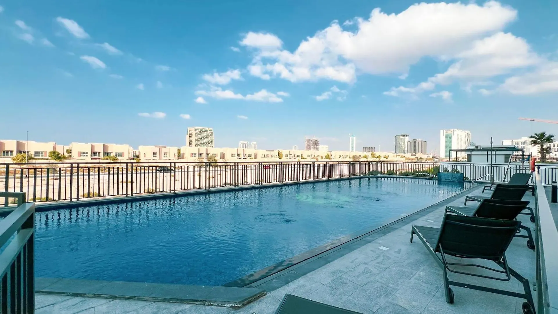 Legacy By Sunrise - Top Amenities And Paddle Court Dubai United Arab Emirates