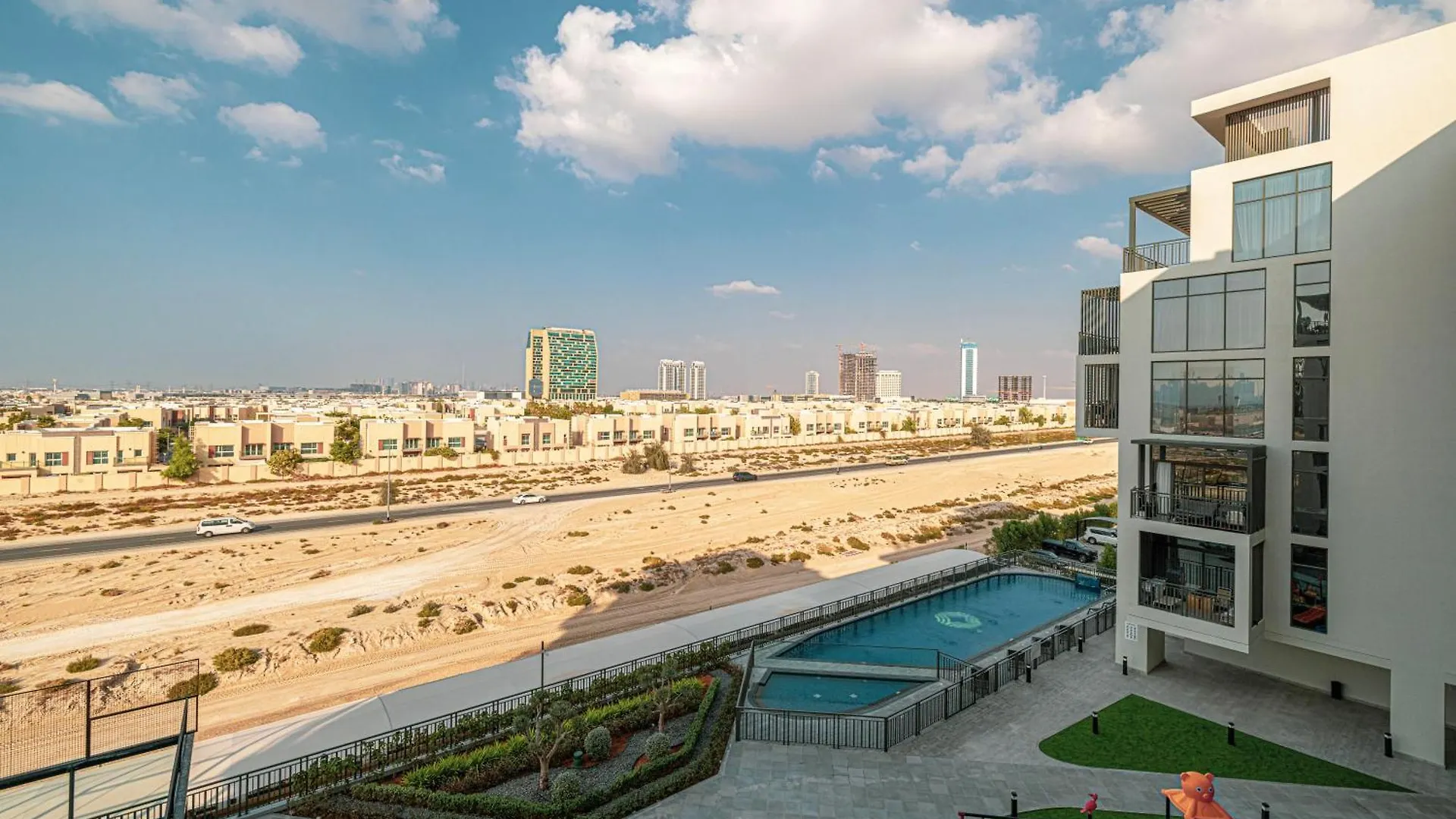 Legacy By Sunrise - Top Amenities And Paddle Court Dubai United Arab Emirates