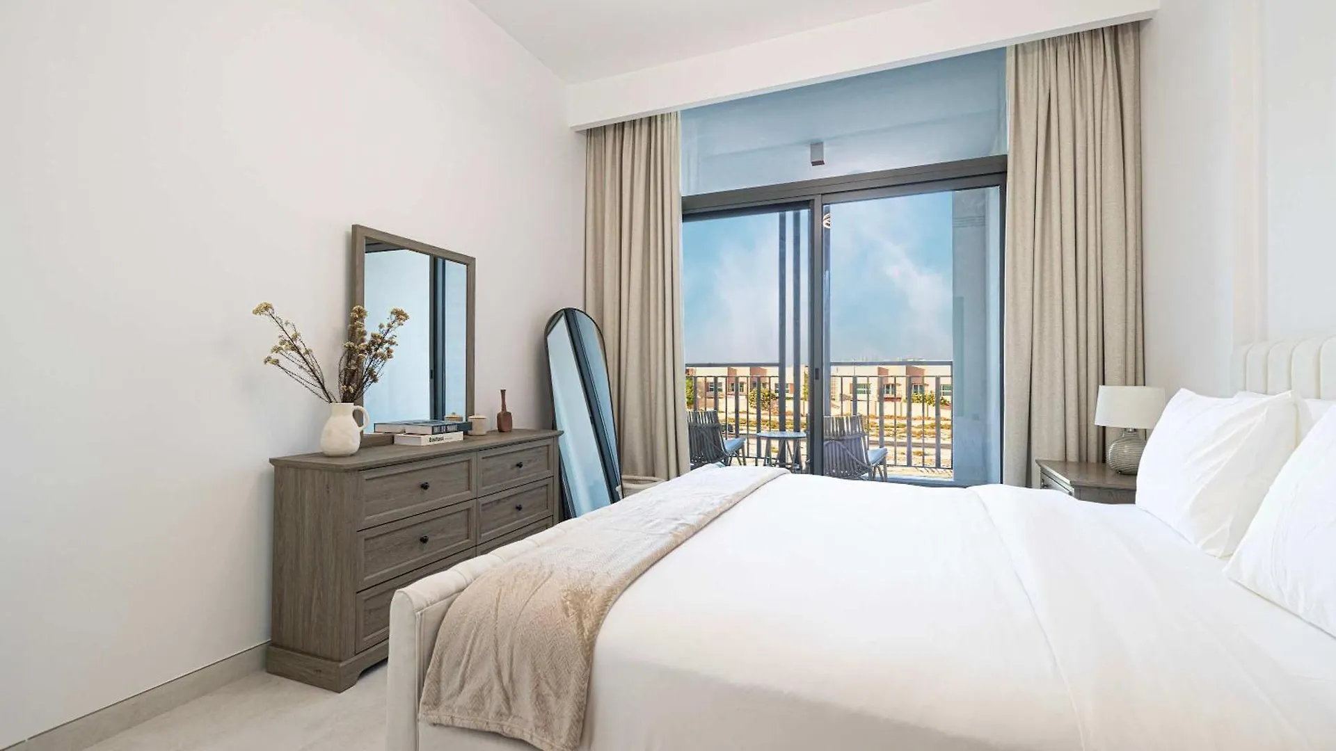 아파트 Legacy By Sunrise - Top Amenities And Paddle Court 두바이